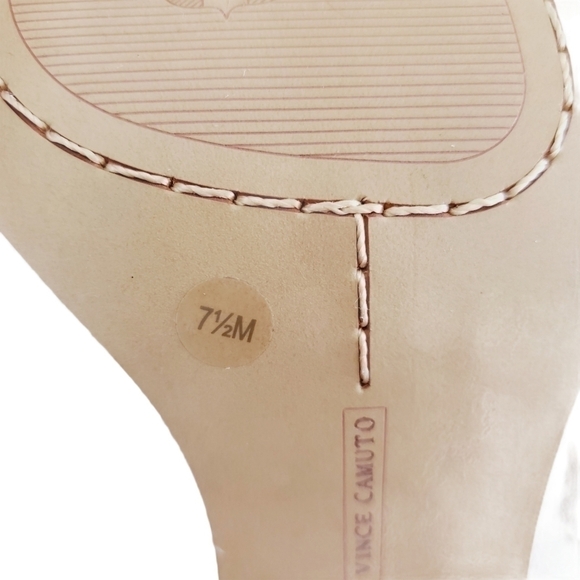 𝅺VINCE Camuto Nahara Sandal - Picture 8 of 9